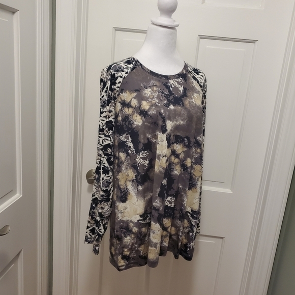 EC LOGO By Lori Goldsteinixed Print Jersey Knit Top Size Medium, casual, comfy - Picture 6 of 11